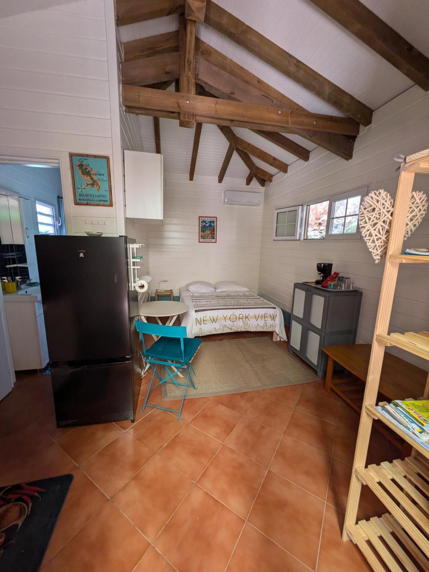 Le Marin - Bungalow - Escapade en couple - Paisible - Wi-Fi - Climatisation - Joyau caché - Calme - Plages à 5 minutes en voiture - Soleil de Martinique Extérieur photo